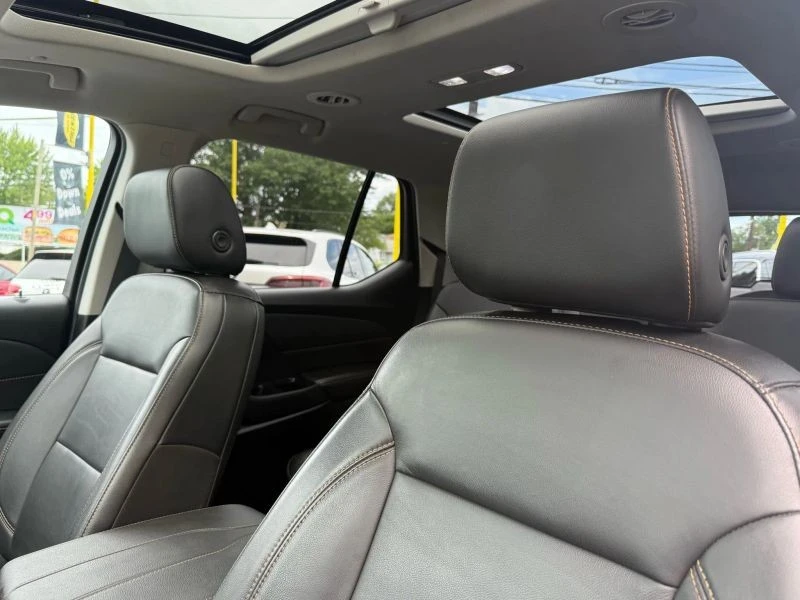 2019 Chevrolet Traverse - Image 10 of 12