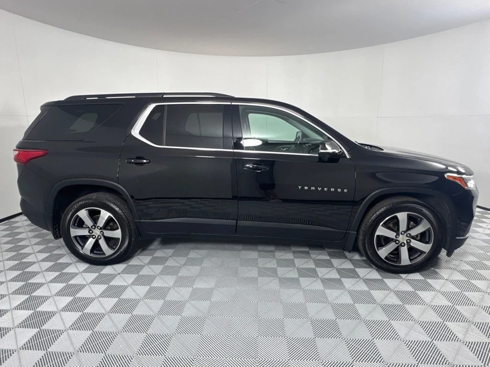 2019 Chevrolet Traverse - Image 4 of 12