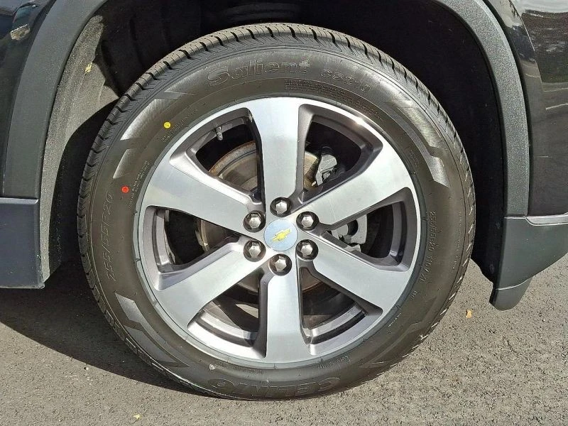 2019 Chevrolet Traverse - Image 8 of 12