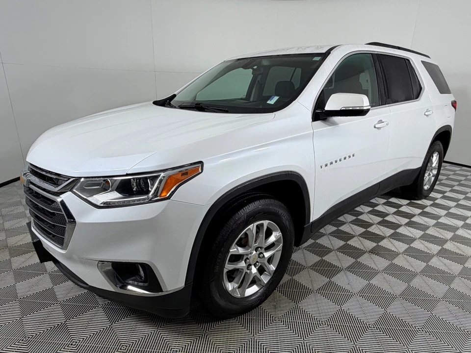 2019 Chevrolet Traverse - Image 9 of 12