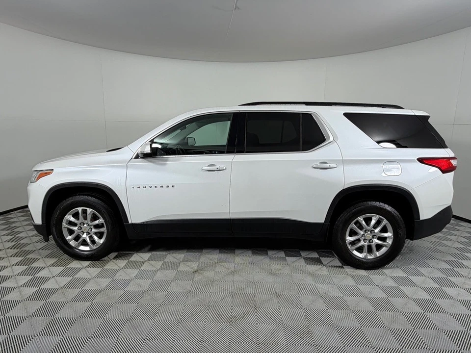 2019 Chevrolet Traverse - Image 8 of 12