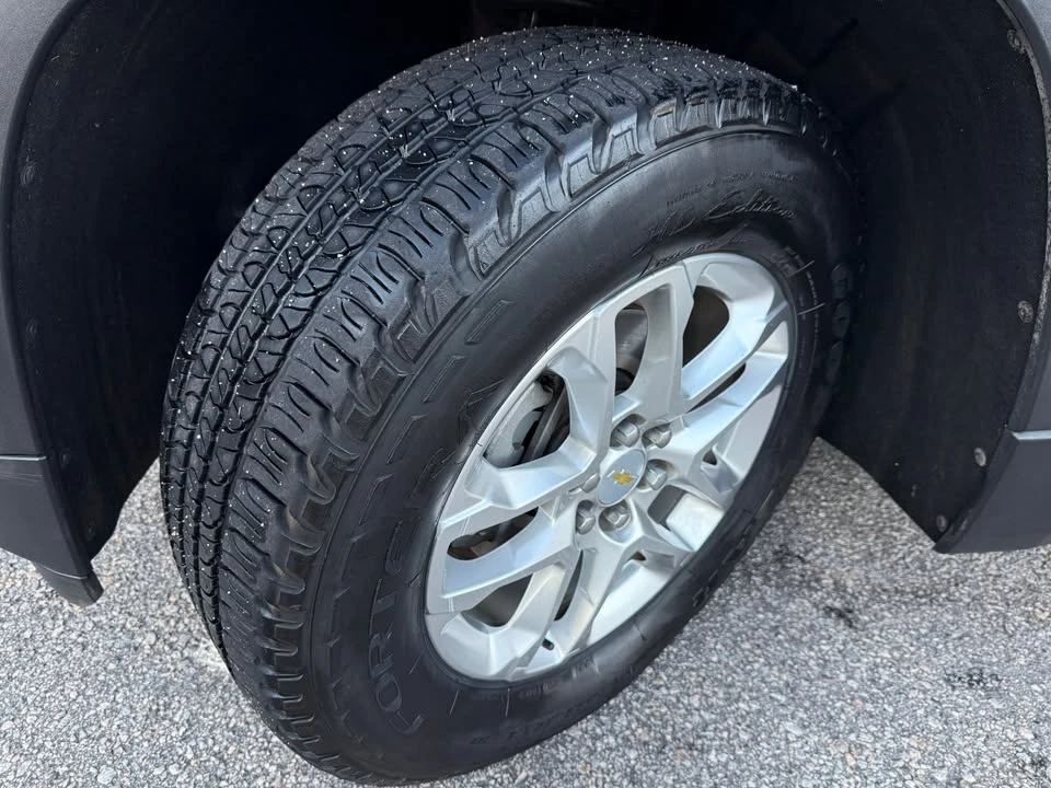 2019 Chevrolet Traverse - Image 17 of 20