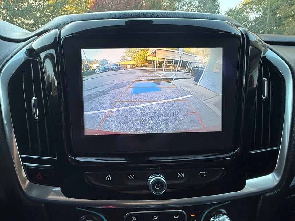 2019 Chevrolet Traverse - Image 15 of 20