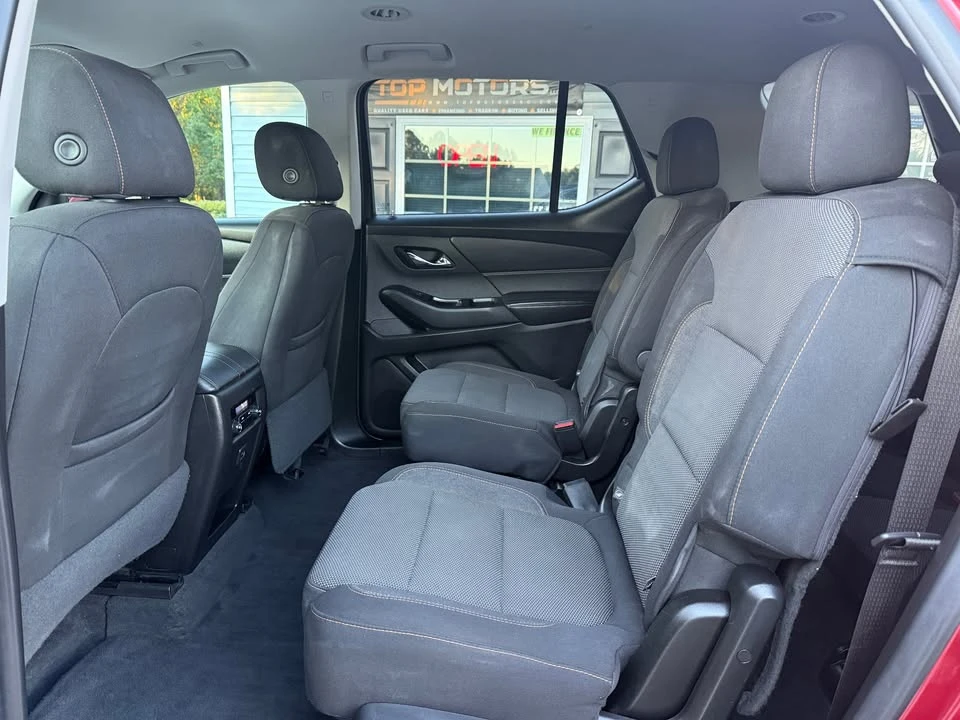 2019 Chevrolet Traverse - Image 9 of 20