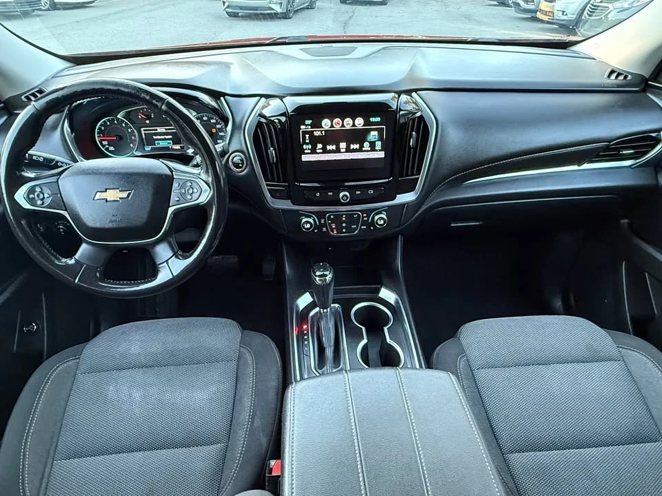 2019 Chevrolet Traverse - Image 10 of 20