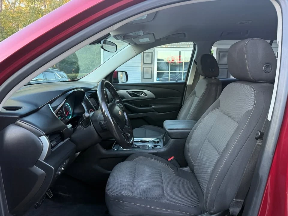 2019 Chevrolet Traverse - Image 8 of 20