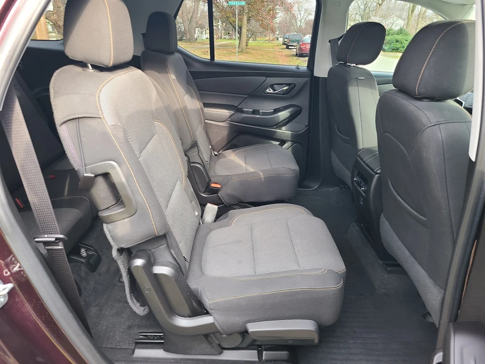 2019 Chevrolet Traverse - Image 16 of 21