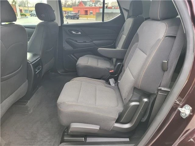 2019 Chevrolet Traverse - Image 11 of 21