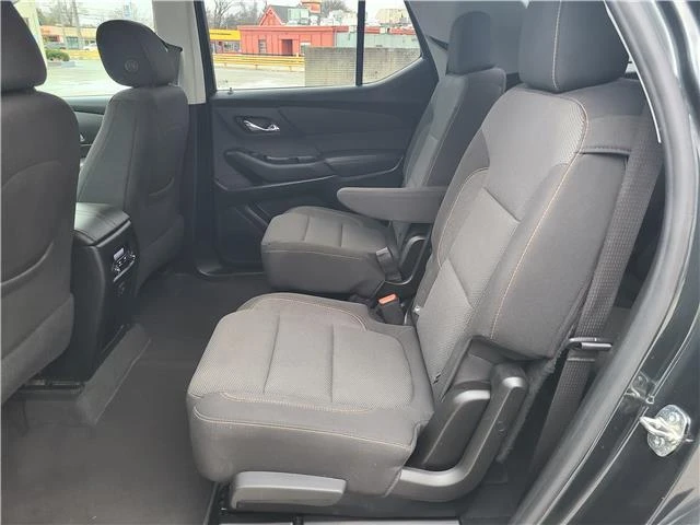 2019 Chevrolet Traverse - Image 11 of 21