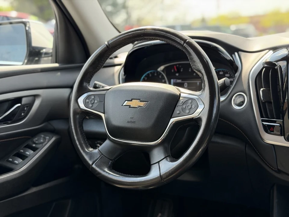 2019 Chevrolet Traverse - Image 9 of 12
