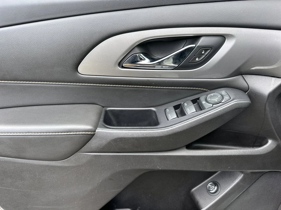 2019 Chevrolet Traverse - Image 10 of 12
