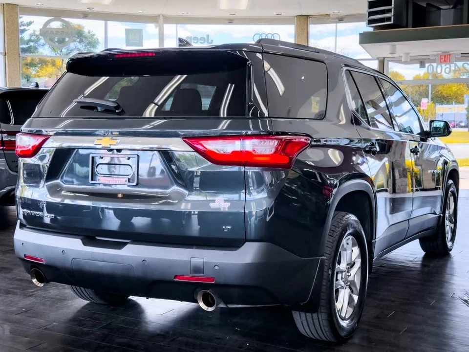 2019 Chevrolet Traverse - Image 14 of 21