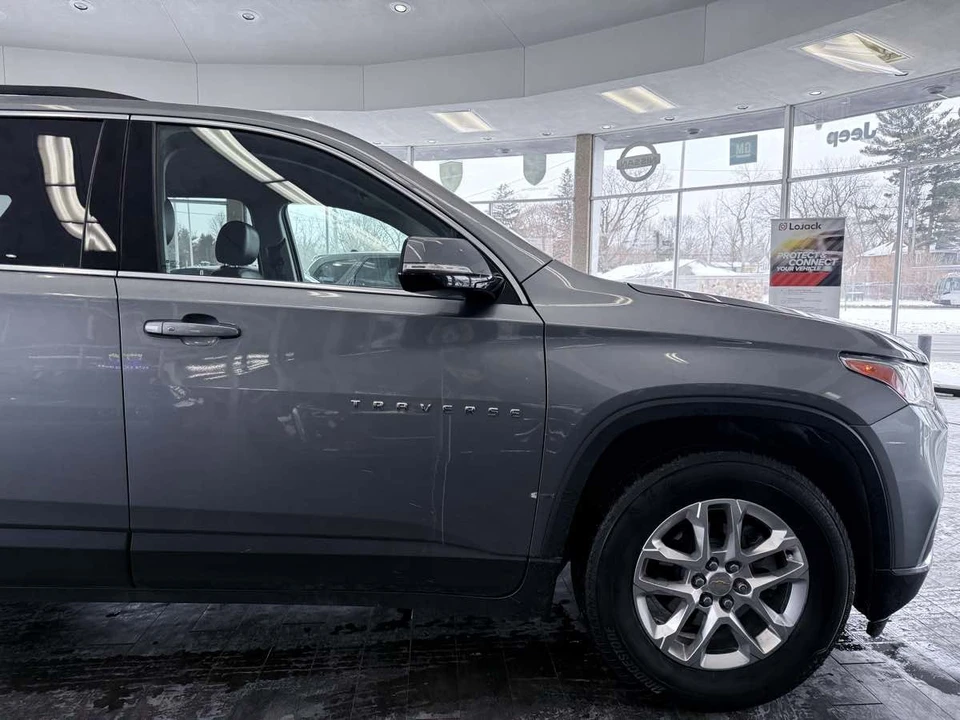 2019 Chevrolet Traverse - Image 6 of 12