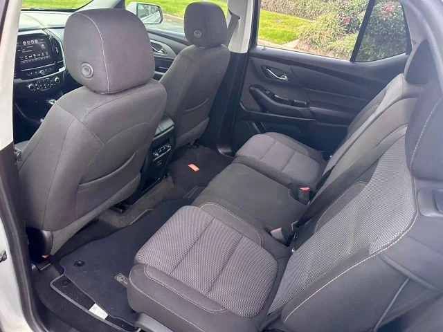 2019 Chevrolet Traverse - Image 16 of 21
