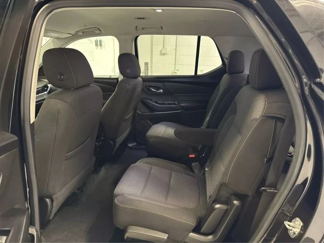 2019 Chevrolet Traverse - Image 10 of 21