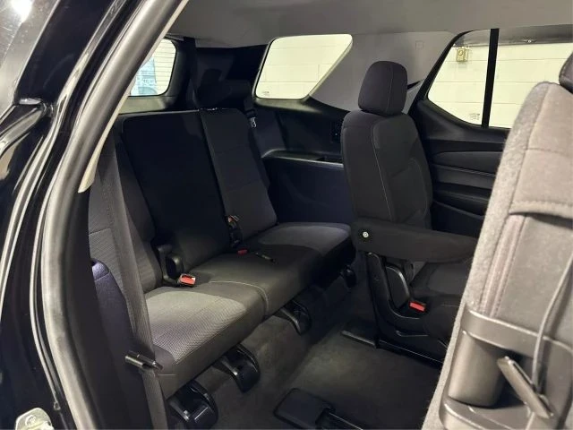 2019 Chevrolet Traverse - Image 17 of 21