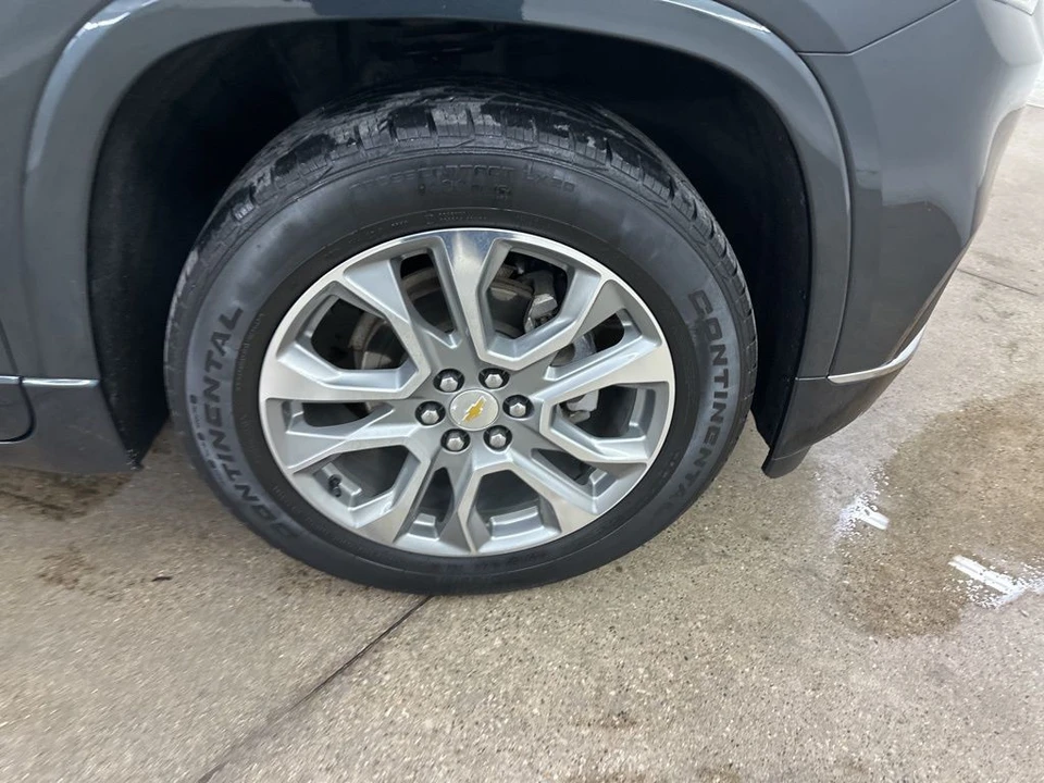 2019 Chevrolet Traverse - Image 15 of 21