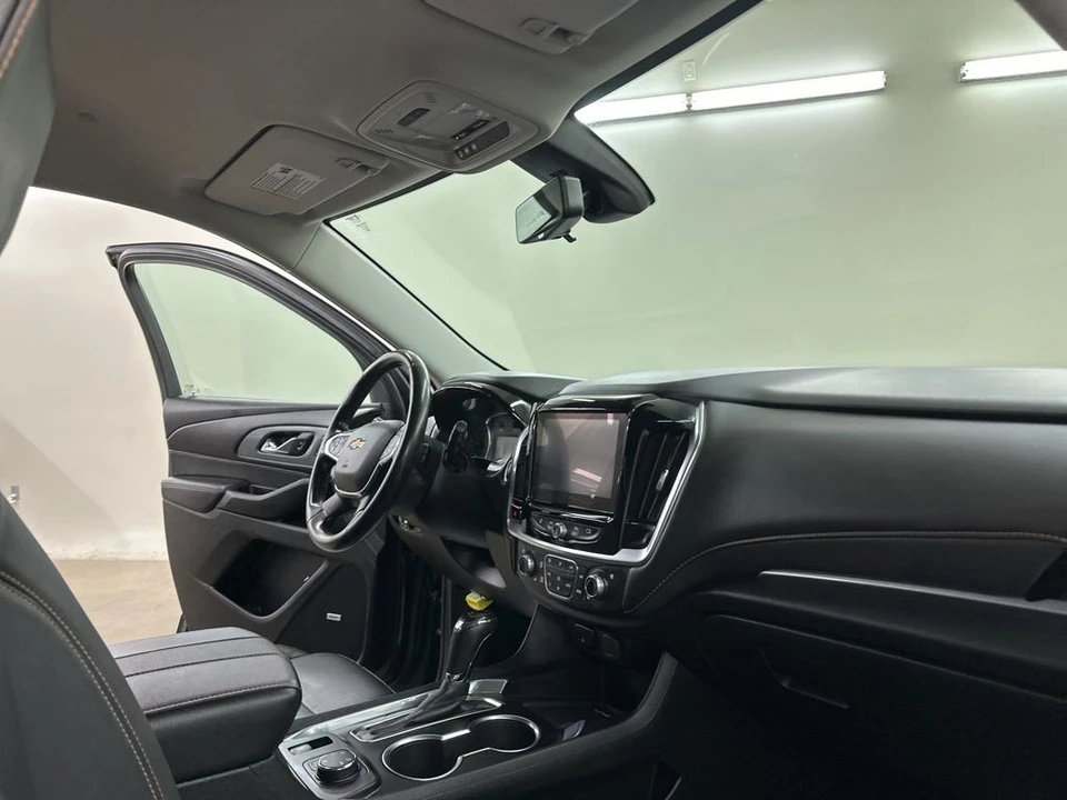 2019 Chevrolet Traverse - Image 18 of 21