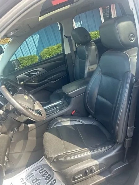 2019 Chevrolet Traverse - Image 6 of 12