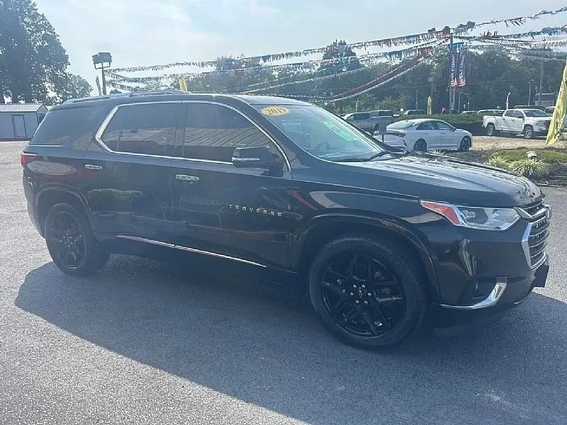 2019 Chevrolet Traverse - Image 2 of 12