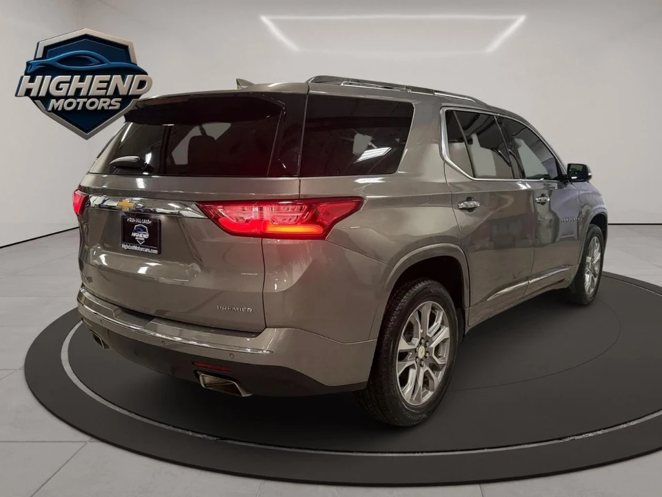 2019 Chevrolet Traverse - Image 7 of 21