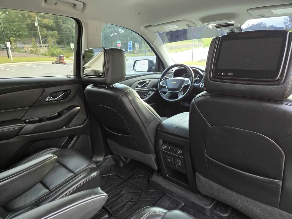 2019 Chevrolet Traverse - Image 12 of 15