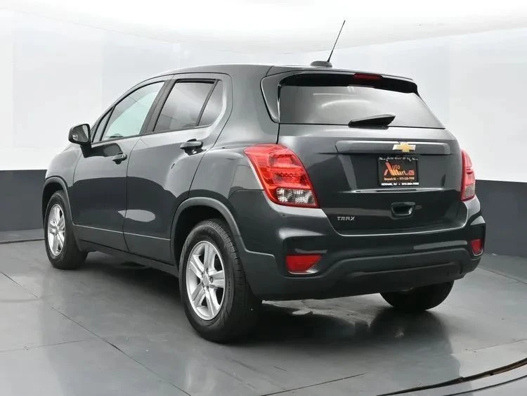 2019 Chevrolet Trax - Image 9 of 12