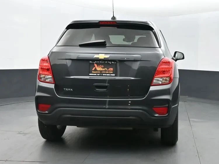 2019 Chevrolet Trax - Image 8 of 12