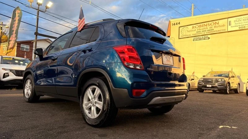 2019 Chevrolet Trax - Image 8 of 12