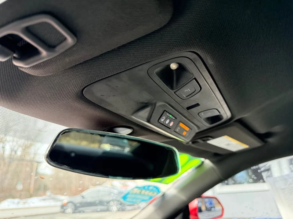2019 Chevrolet Camaro 6th Gen - Image 9 of 14