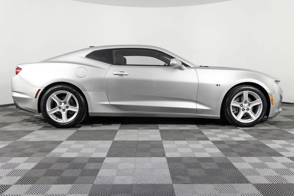 2019 Chevrolet Camaro 6th Gen - Image 9 of 20