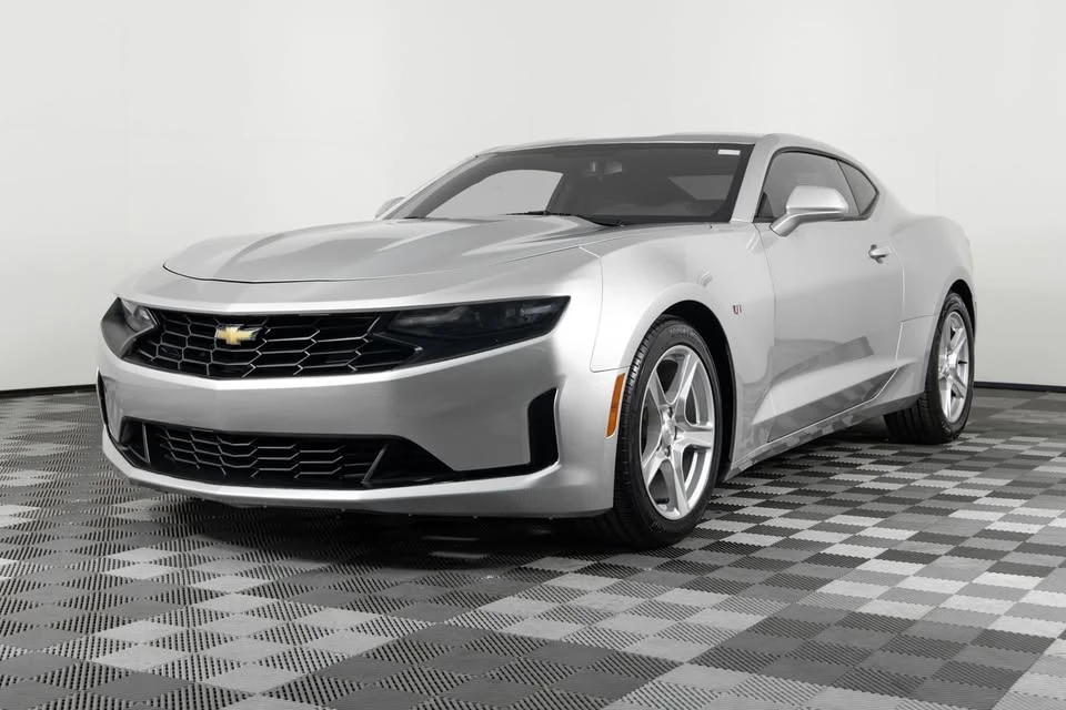 2019 Chevrolet Camaro 6th Gen - Image 2 of 20