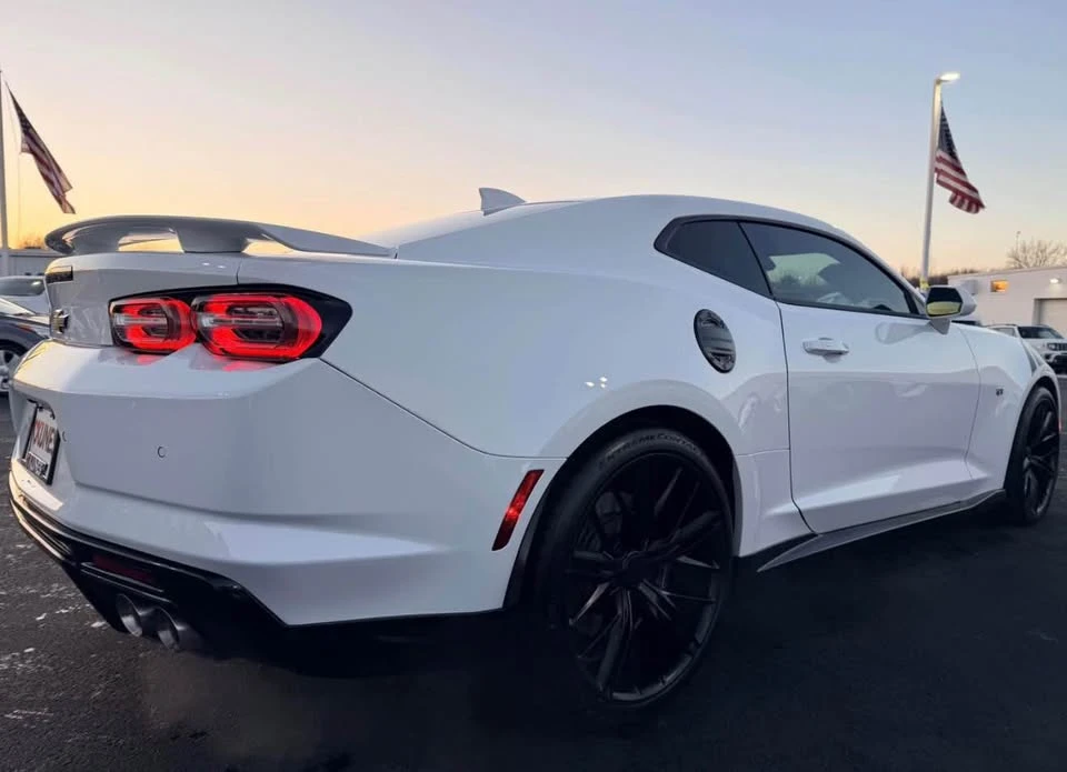 2019 Chevrolet Camaro SS 6th Gen - Image 4 of 7