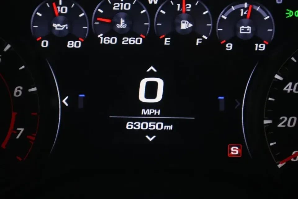 2019 Chevrolet Camaro SS 6th Gen - Image 15 of 16