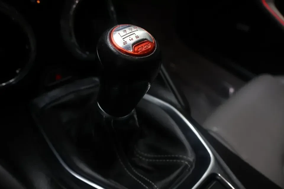 2019 Chevrolet Camaro SS 6th Gen - Image 7 of 16