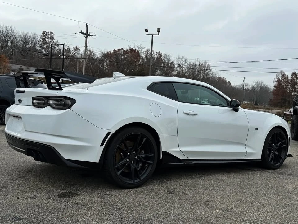 2019 Chevrolet Camaro SS 6th Gen - Image 6 of 18