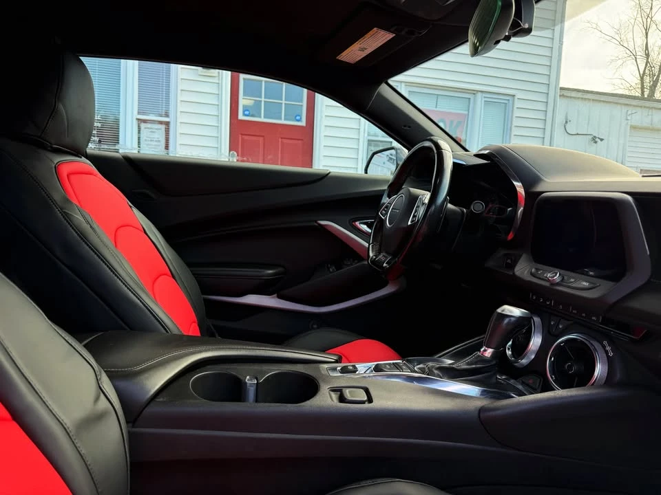 2019 Chevrolet Camaro SS 6th Gen - Image 10 of 18