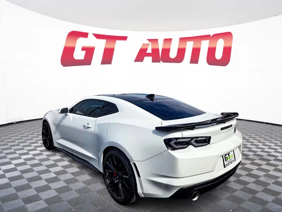 2019 Chevrolet Camaro SS 6th Gen - Image 5 of 15