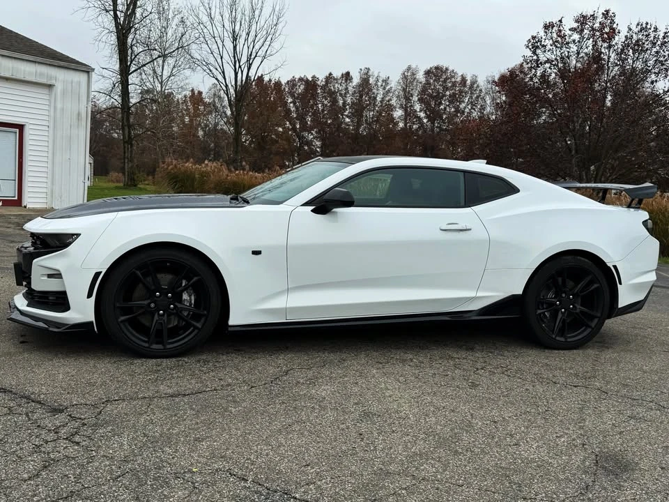 2019 Chevrolet Camaro SS 6th Gen - Image 2 of 18