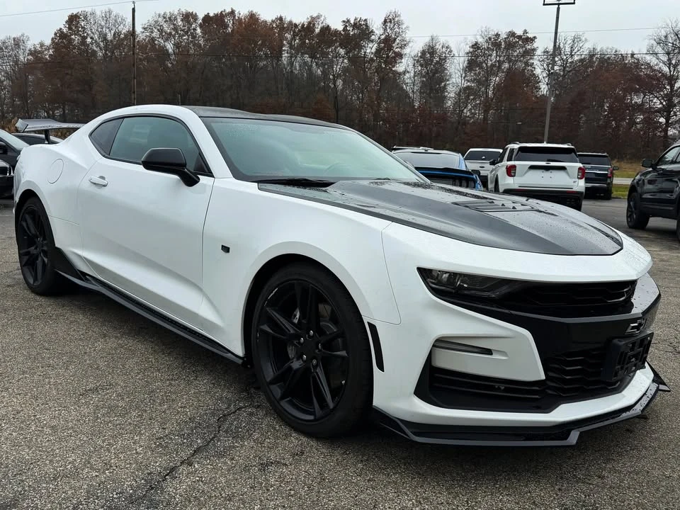 2019 Chevrolet Camaro SS 6th Gen - Image 8 of 18