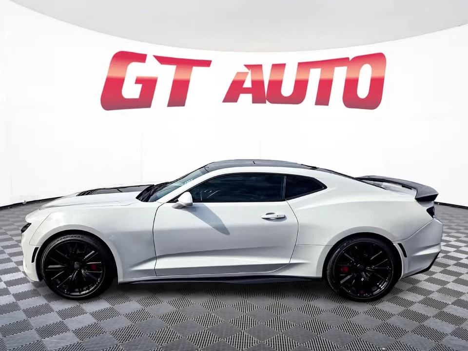 2019 Chevrolet Camaro SS 6th Gen - Image 4 of 15