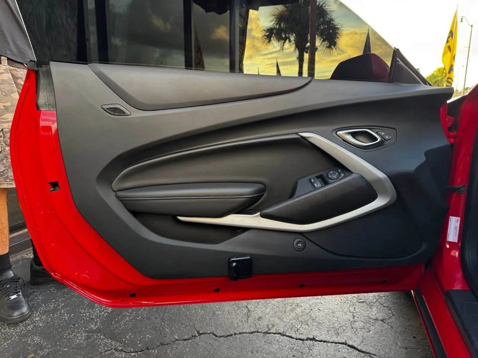 2019 Chevrolet Camaro SS 6th Gen - Image 6 of 15
