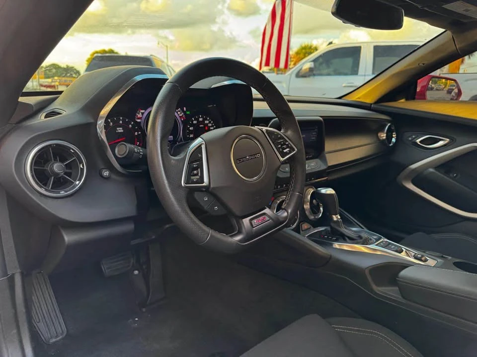 2019 Chevrolet Camaro SS 6th Gen - Image 8 of 15