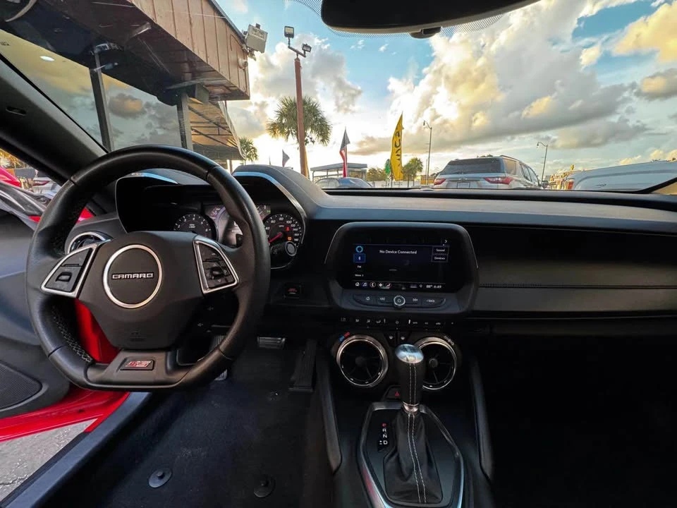 2019 Chevrolet Camaro SS 6th Gen - Image 9 of 15