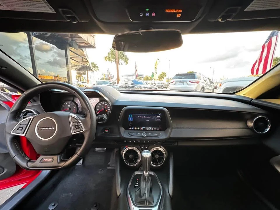 2019 Chevrolet Camaro SS 6th Gen - Image 11 of 15