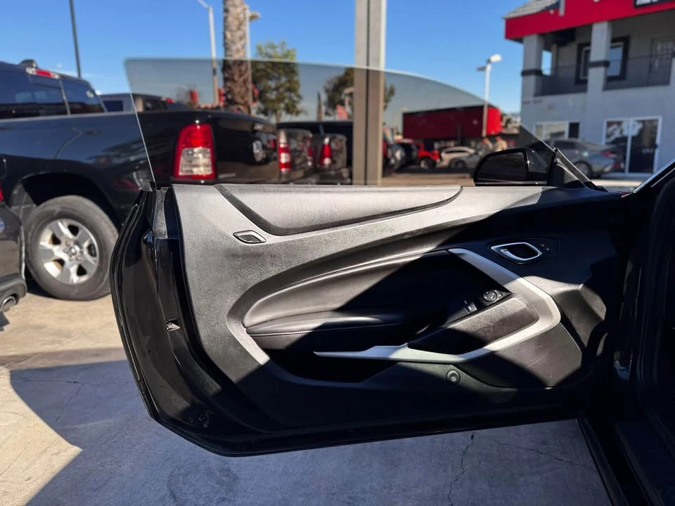 2019 Chevrolet Camaro SS 6th Gen - Image 5 of 19