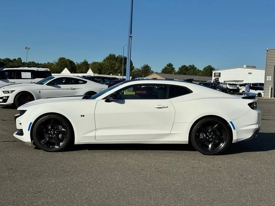 2019 Chevrolet Camaro SS 6th Gen - Image 2 of 17