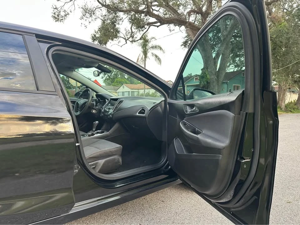 2019 Chevrolet Cruze - Image 3 of 14