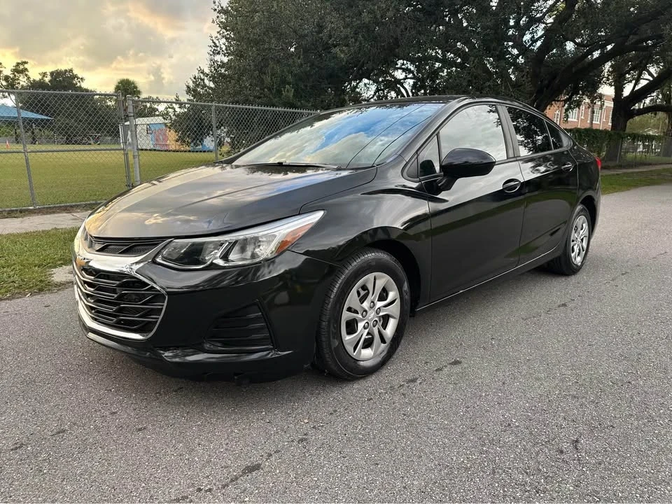 2019 Chevrolet Cruze - Image 10 of 14