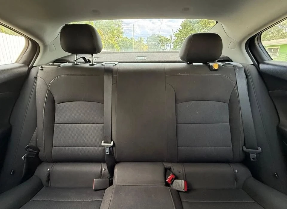 2019 Chevrolet Cruze - Image 15 of 20
